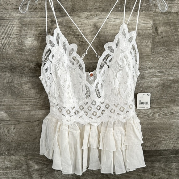 Free People NWT Adella Cami Lace Tank Ruffled Top with adjustable Straps. - Picture 7 of 14